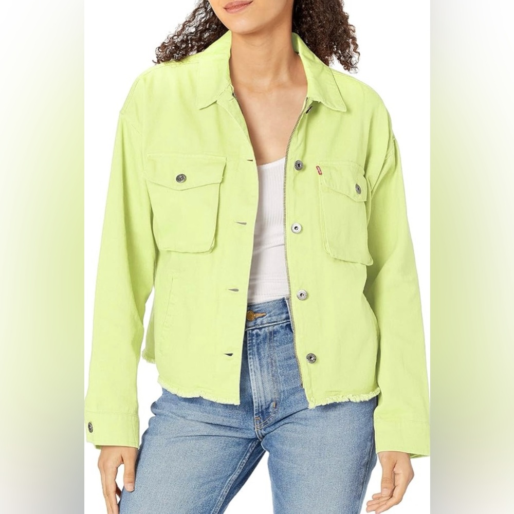Levi’s Women’s Cropped Raw Hem Utility Jacket With Zipper Size Small